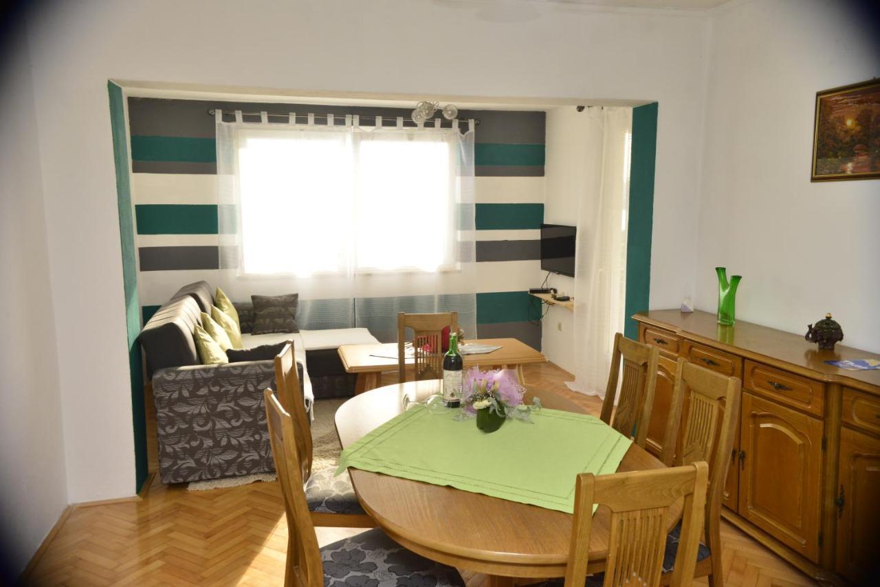 House Sarovic Apartment ติวัต ภายนอก รูปภาพ