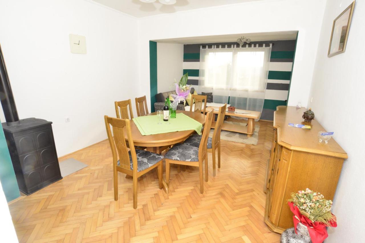 House Sarovic Apartment ติวัต ภายนอก รูปภาพ