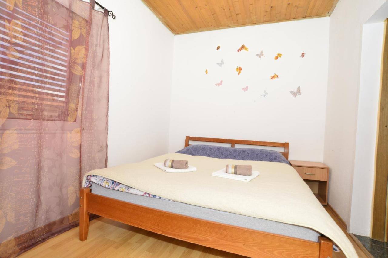 House Sarovic Apartment ติวัต ภายนอก รูปภาพ