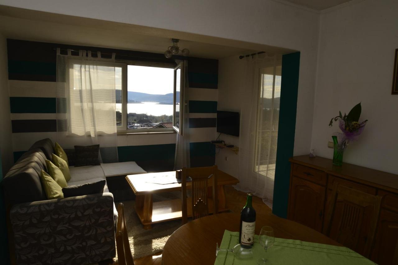 House Sarovic Apartment ติวัต ภายนอก รูปภาพ