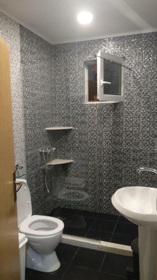 House Sarovic Apartment ติวัต ภายนอก รูปภาพ